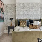 Regatta House *