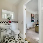 Regatta House *
