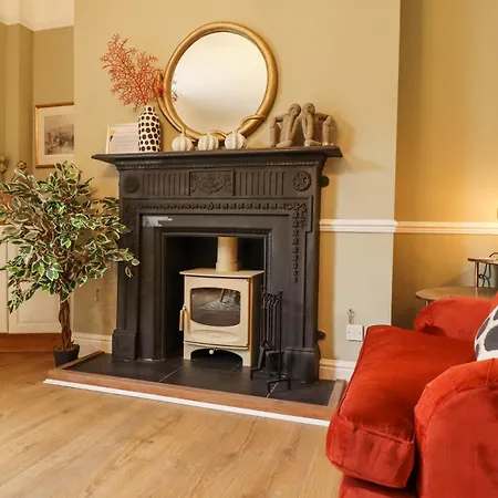 Regatta House Holiday home